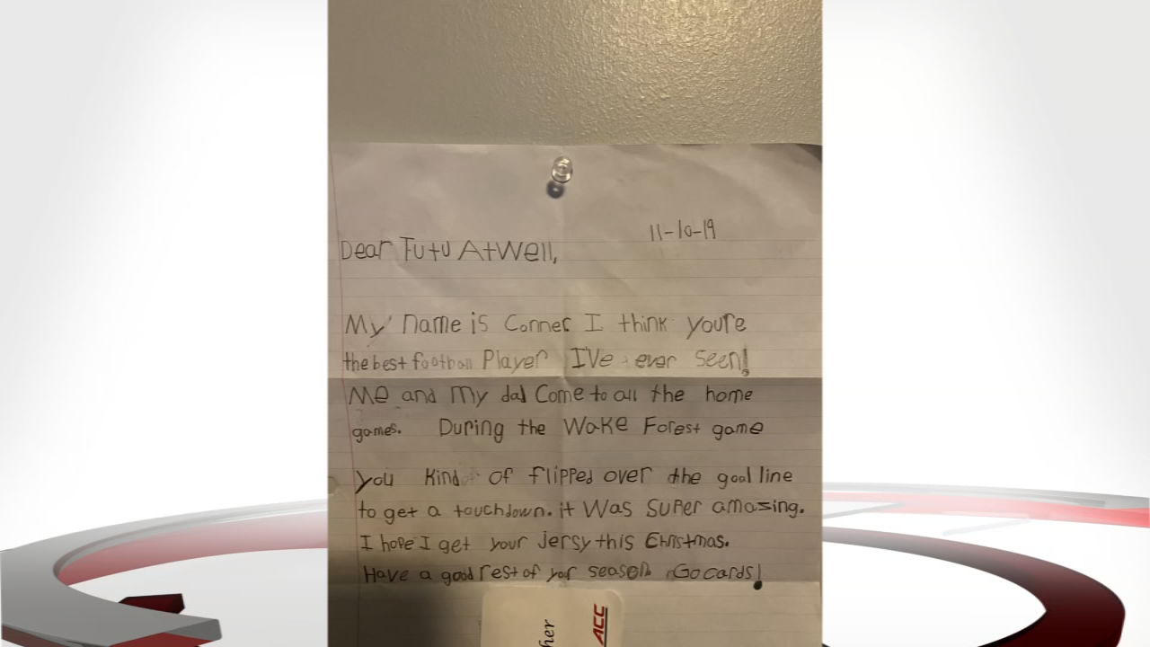Tutu Atwell responds to young Louisville fan with signed jersey
